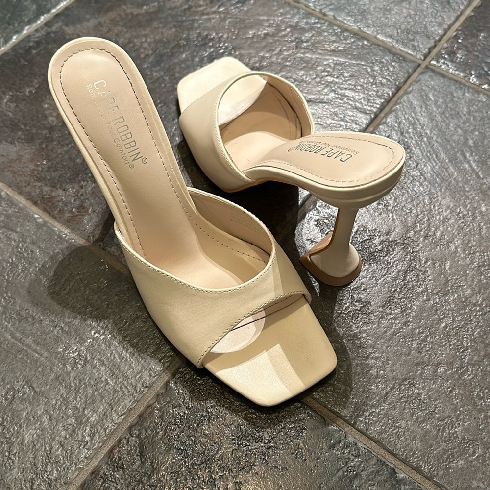 Cream Heels